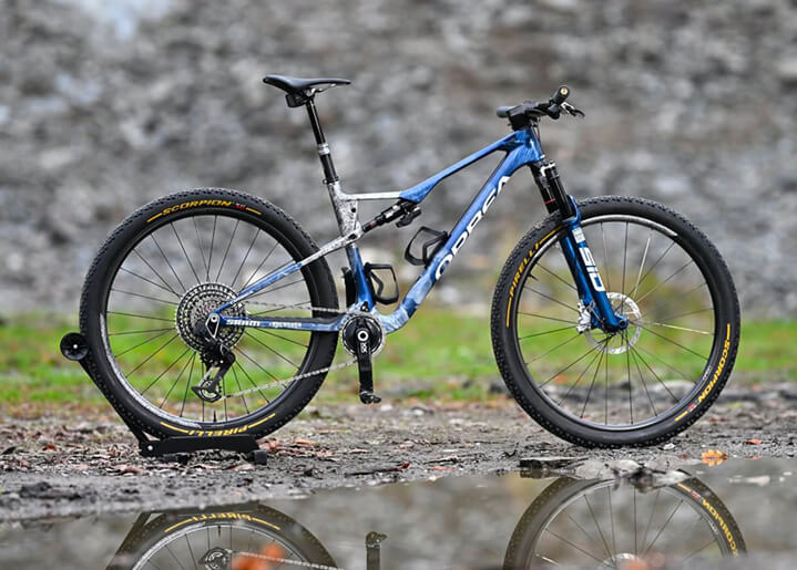 Peinture custom sur Orbea - Photo : Benjamin Pierlot